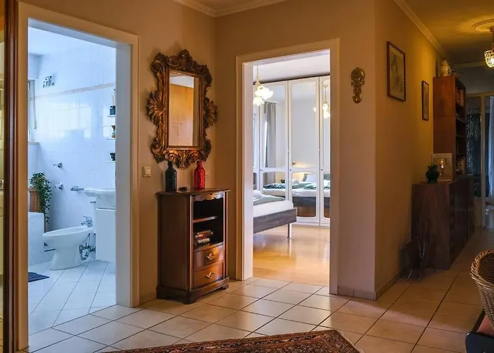 Апартаменты Glc Living Comfortable 100