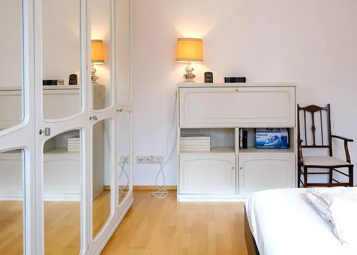 Апартаменты Glc Living Comfortable 100